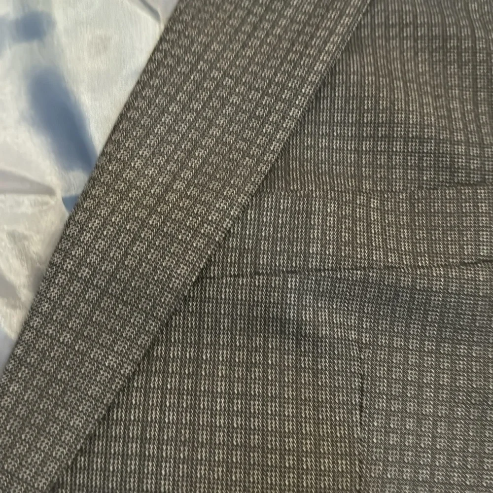 Hugo Boss patterned gray, black, and‎ blue Blazer 100% Virgin Wool Vintage Nice
